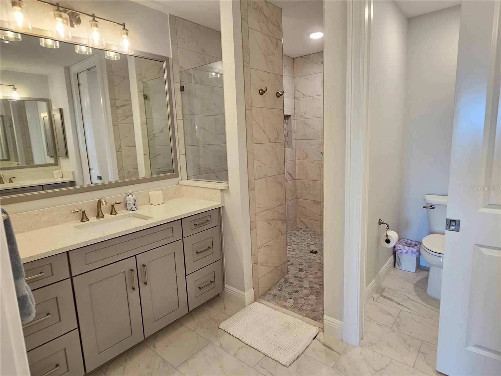 PORTO VISTA C - Residential Lease