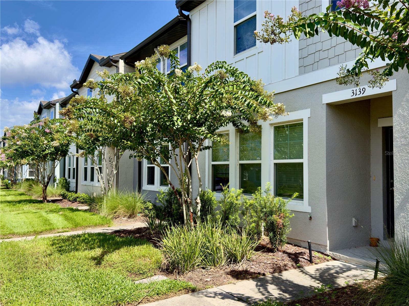 BAY LAKE PRESERVE - Residential