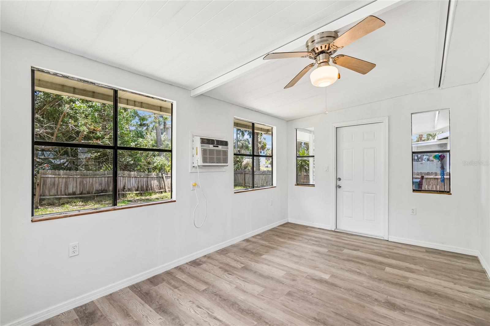 DRIFTWOOD ISLES - Residential