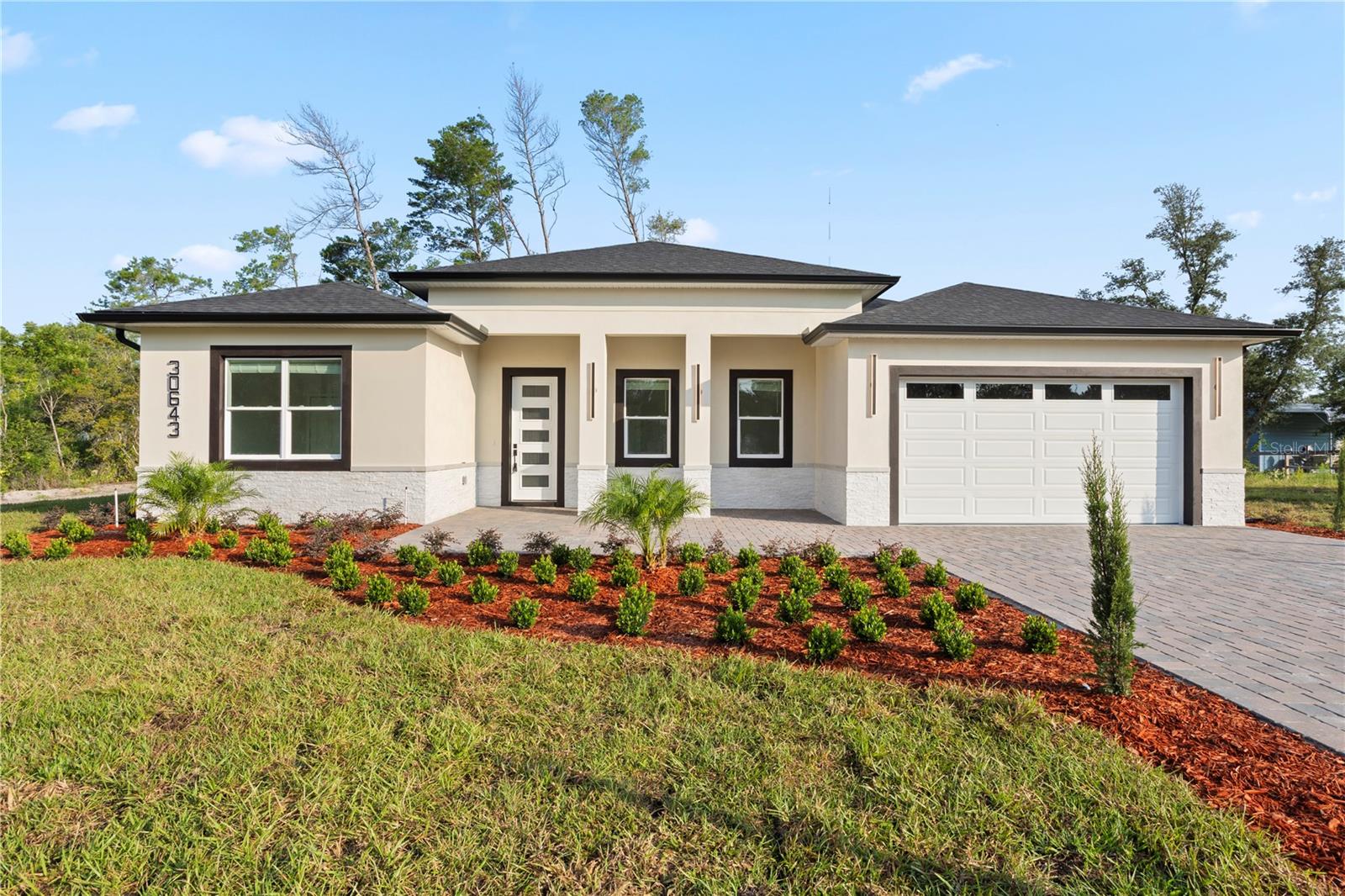 ROYAL TRAILS UNIT 01 - Residential