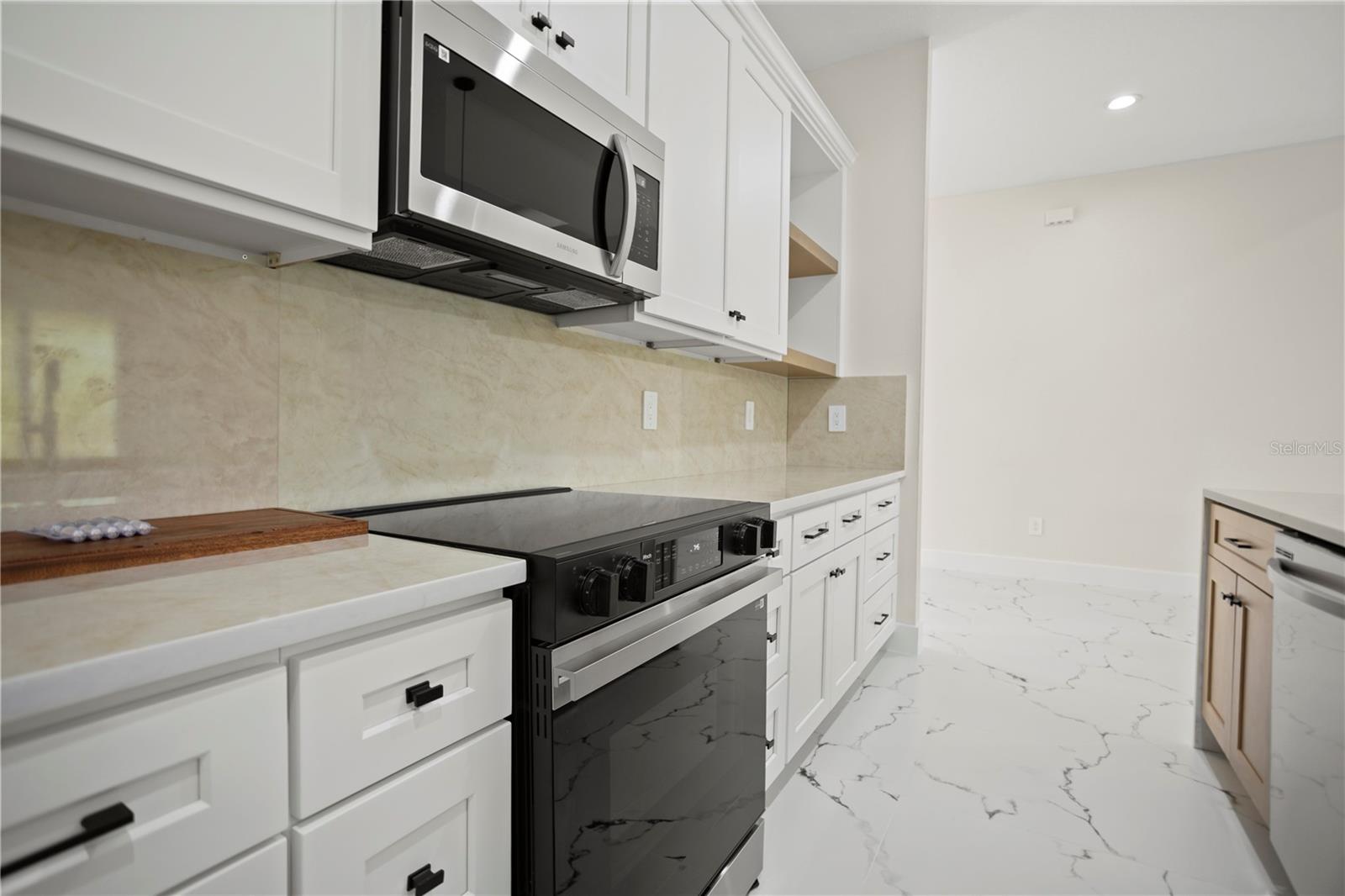 ROYAL TRAILS UNIT 01 - Residential