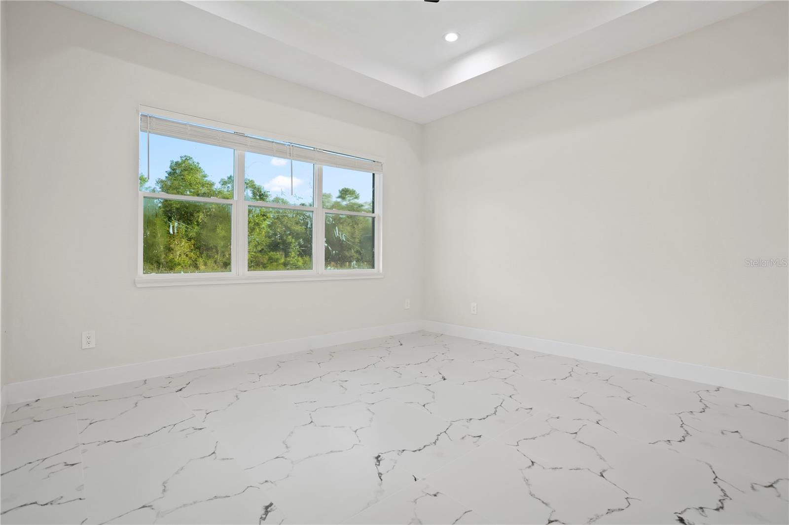 ROYAL TRAILS UNIT 01 - Residential