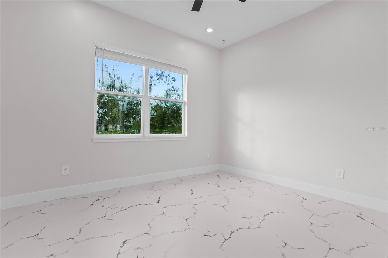 ROYAL TRAILS UNIT 01 - Residential