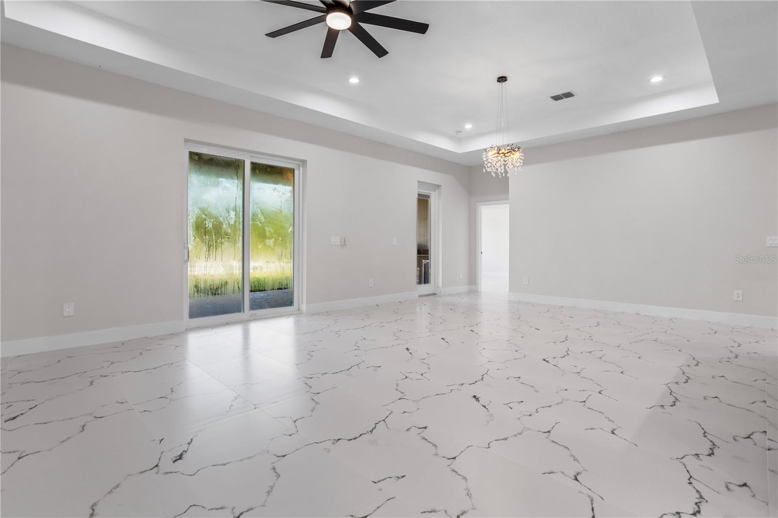 ROYAL TRAILS UNIT 01 - Residential