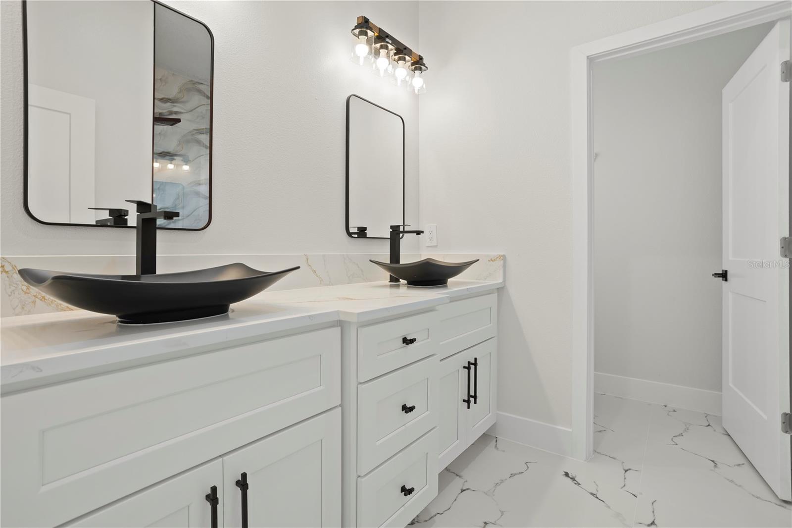 ROYAL TRAILS UNIT 01 - Residential