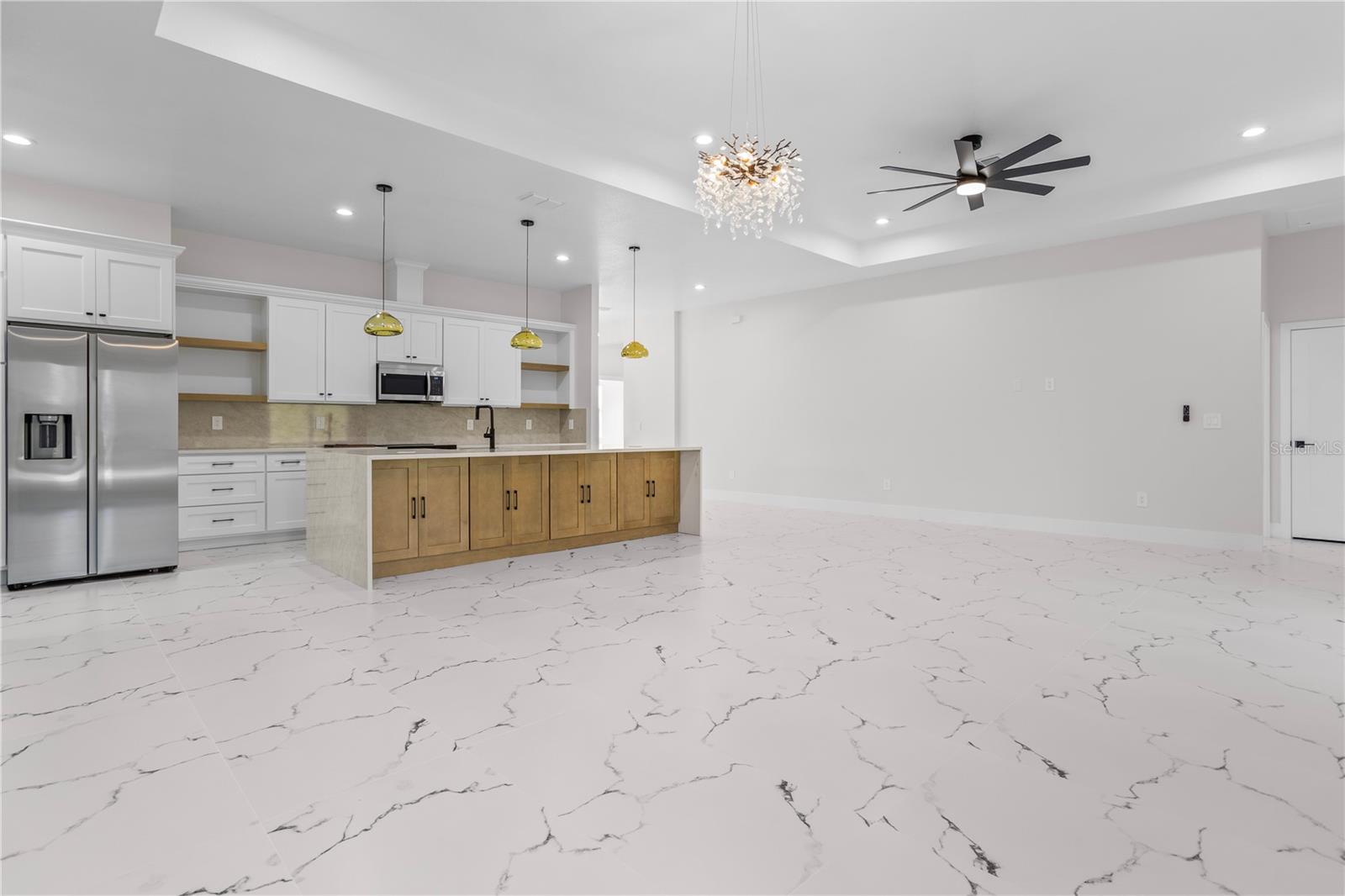 ROYAL TRAILS UNIT 01 - Residential