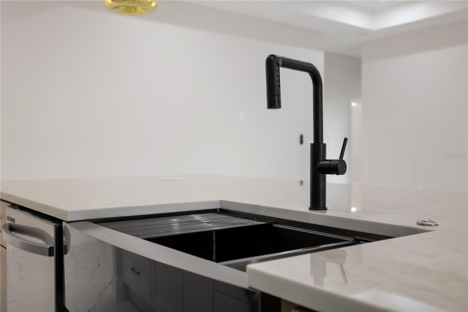 ROYAL TRAILS UNIT 01 - Residential