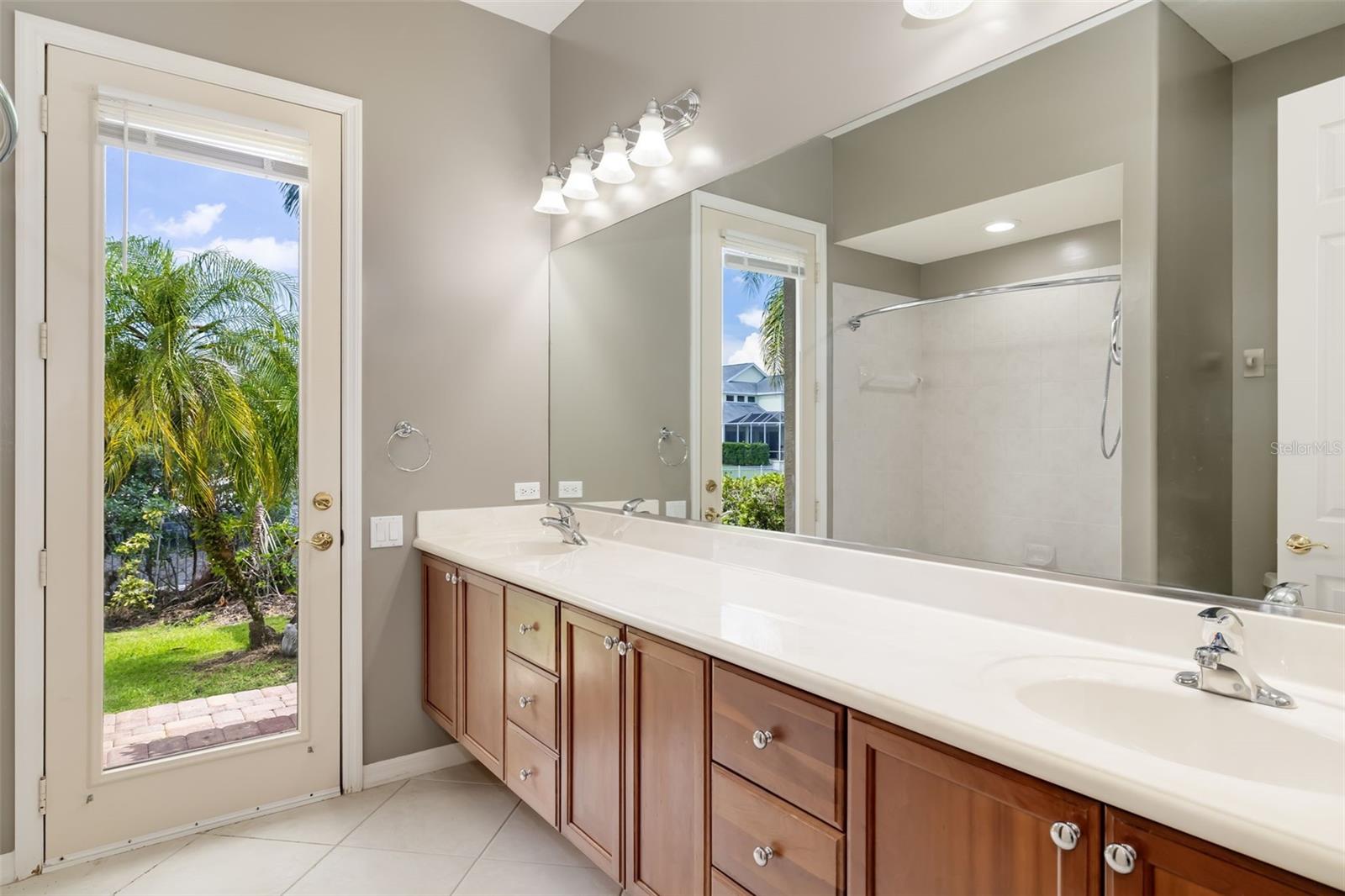 HARBOUR WALK, RIVERDALE REV - Residential