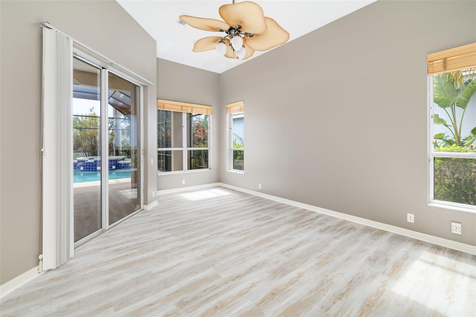 HARBOUR WALK, RIVERDALE REV - Residential
