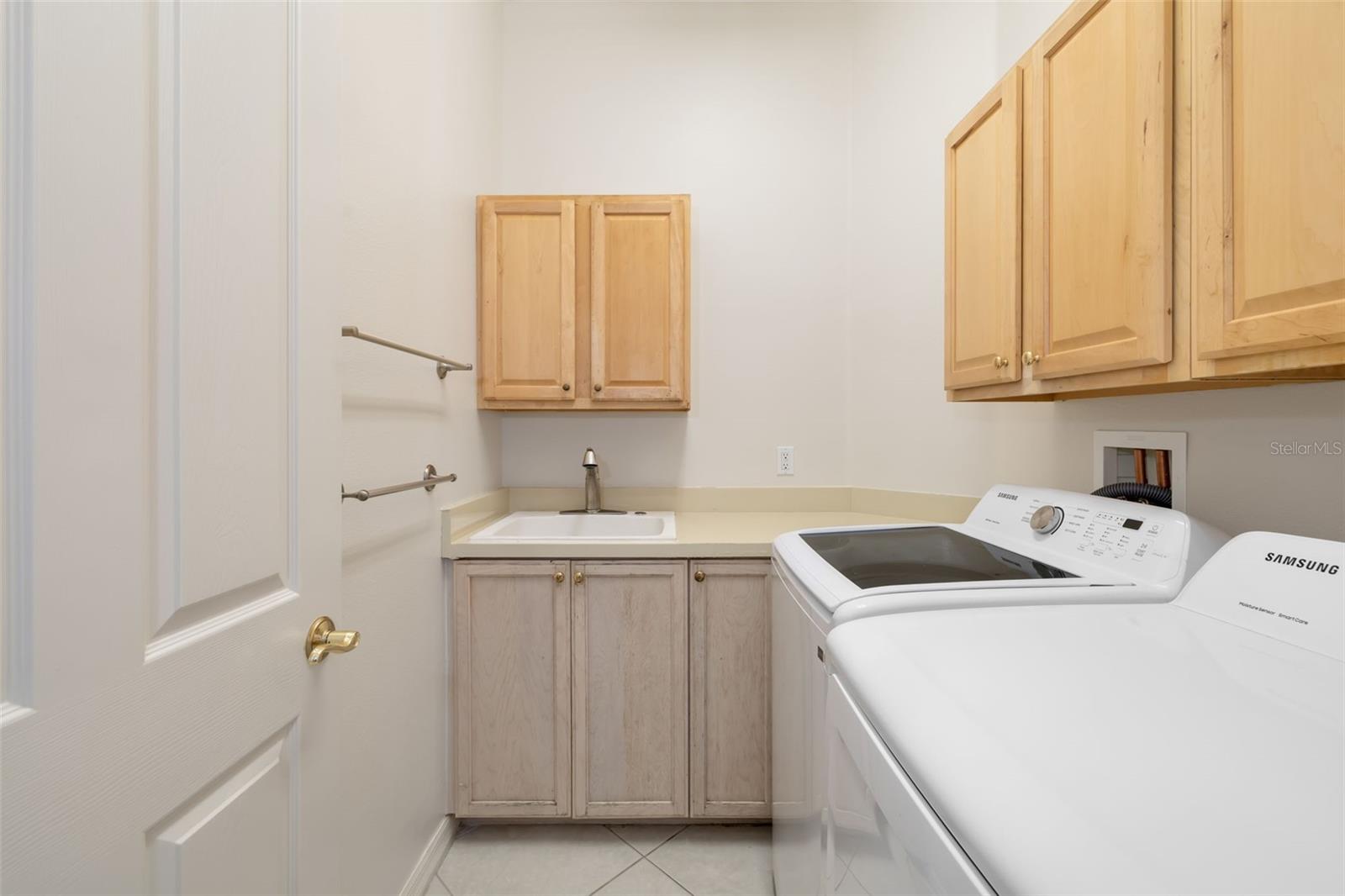 HARBOUR WALK, RIVERDALE REV - Residential