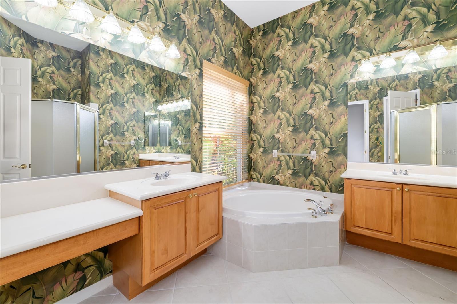 HARBOUR WALK, RIVERDALE REV - Residential