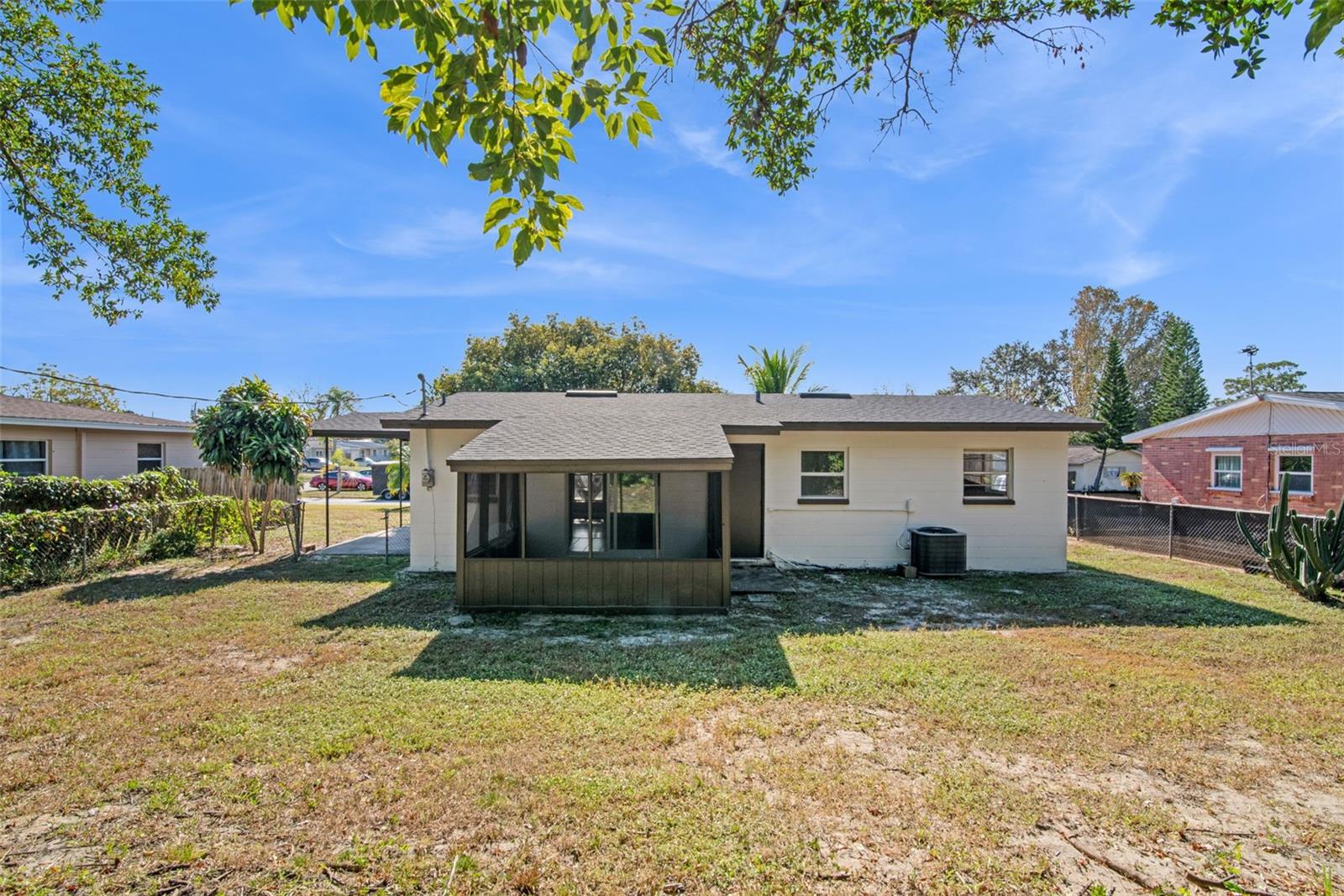 SOUTH LAKE VILLAGE SEC 01 - Residential