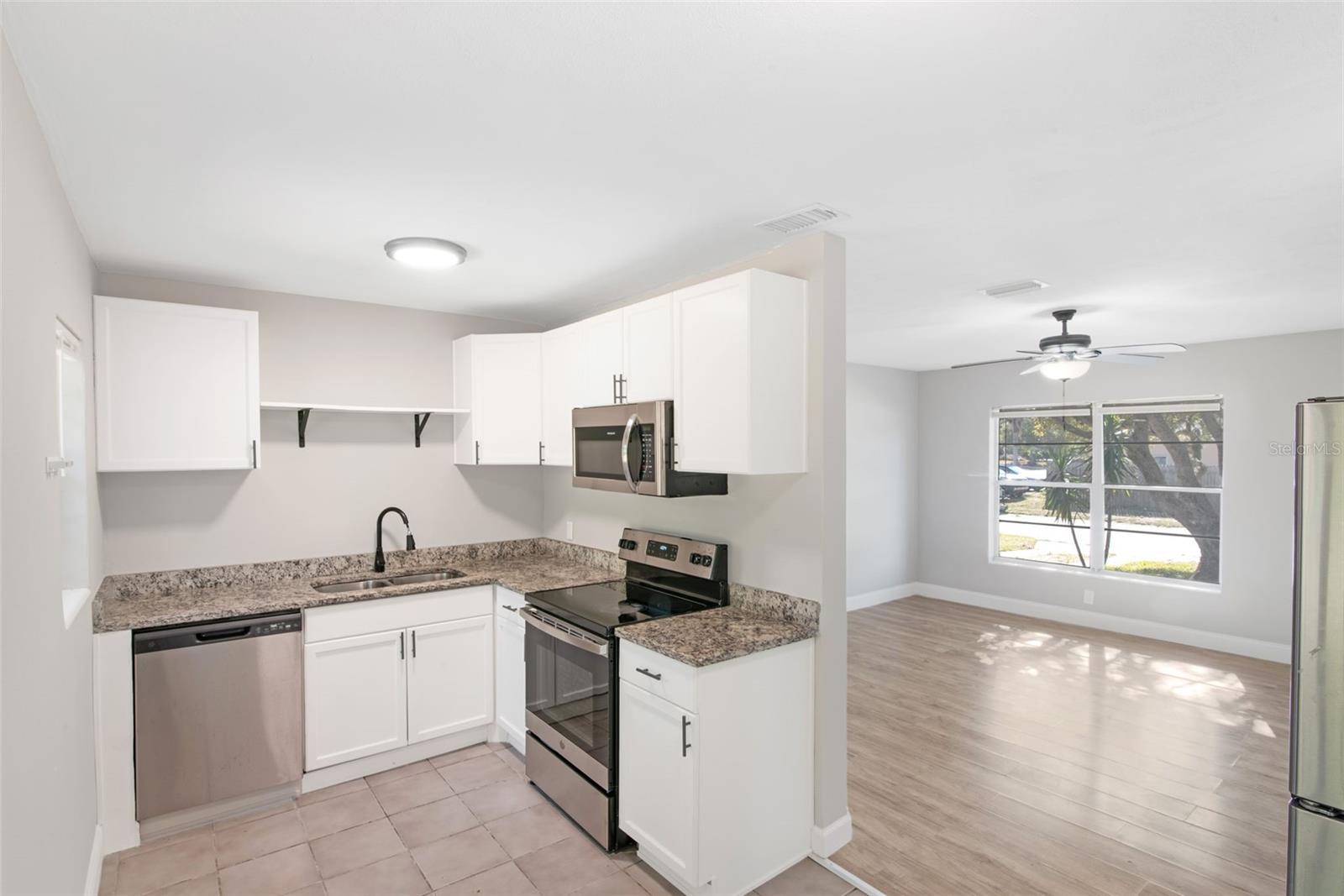 SOUTH LAKE VILLAGE SEC 01 - Residential