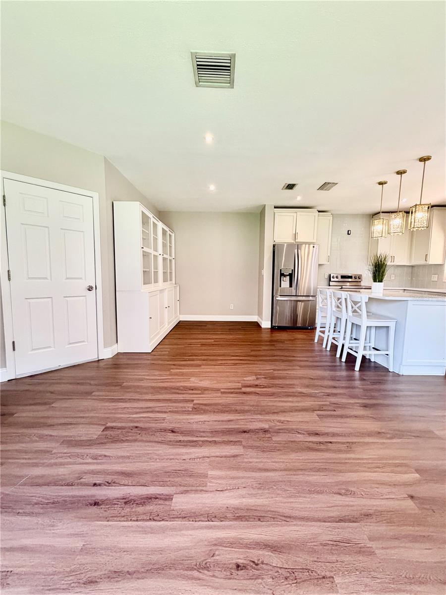 MEADOW POINTE - Residential Lease