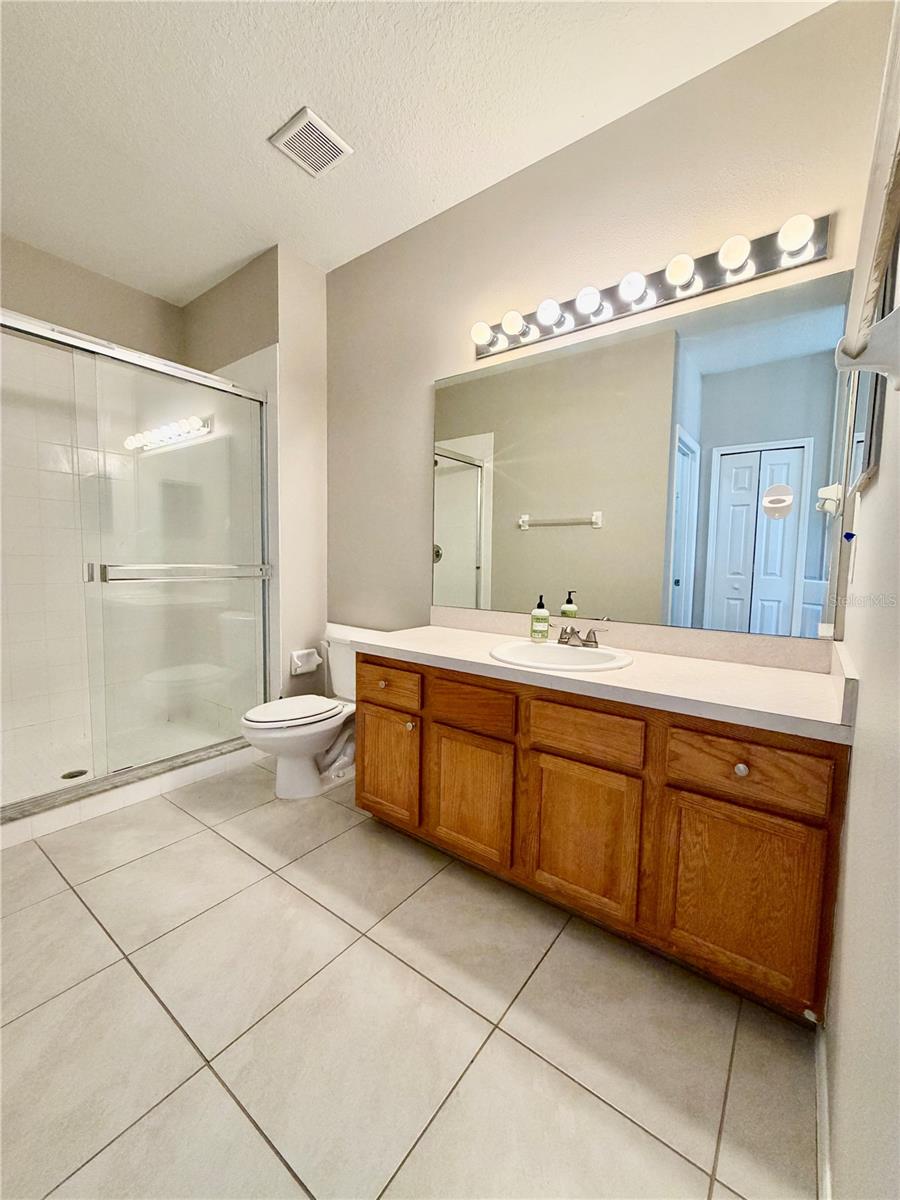 MEADOW POINTE - Residential Lease
