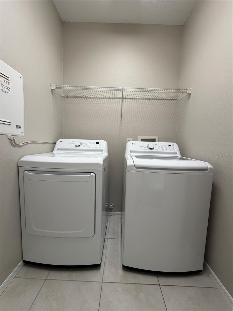 MEADOW POINTE - Residential Lease
