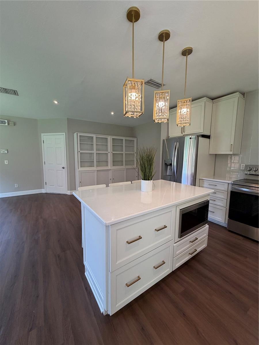 MEADOW POINTE - Residential Lease