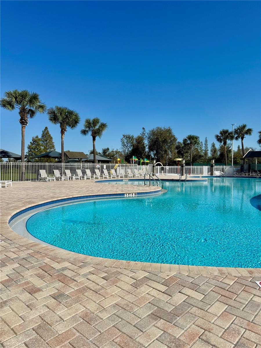 MEADOW POINTE - Residential Lease