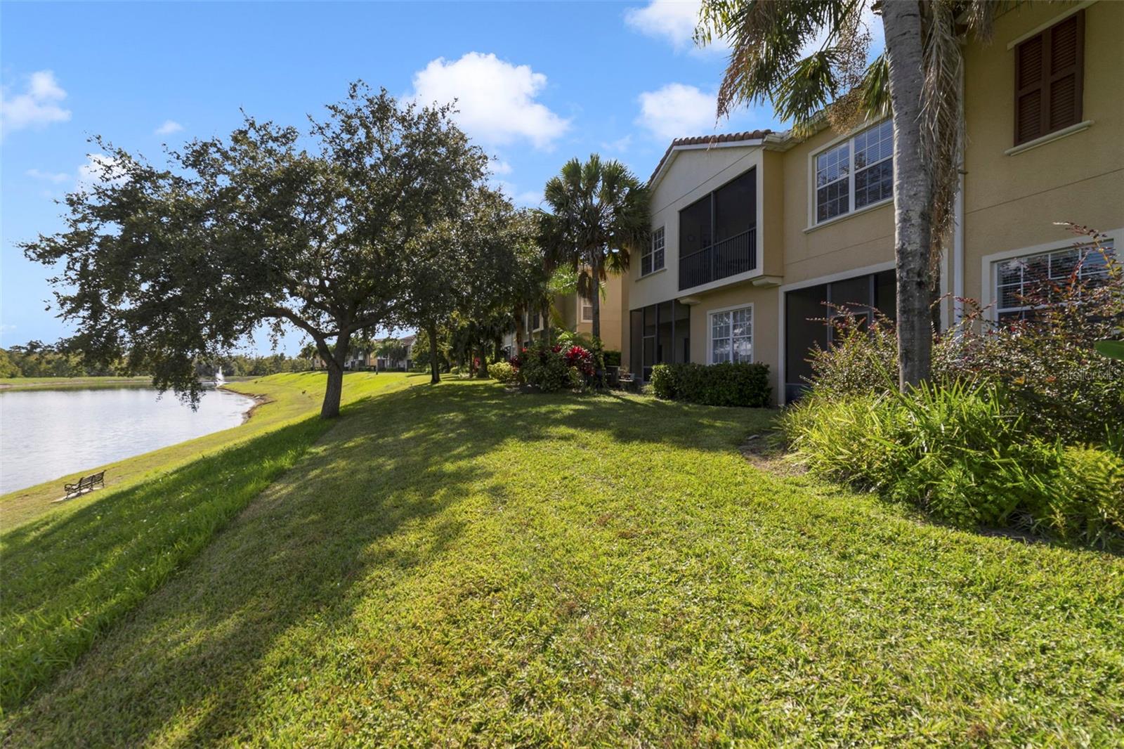 OAKWATER CONDO PH 20-23 - Residential