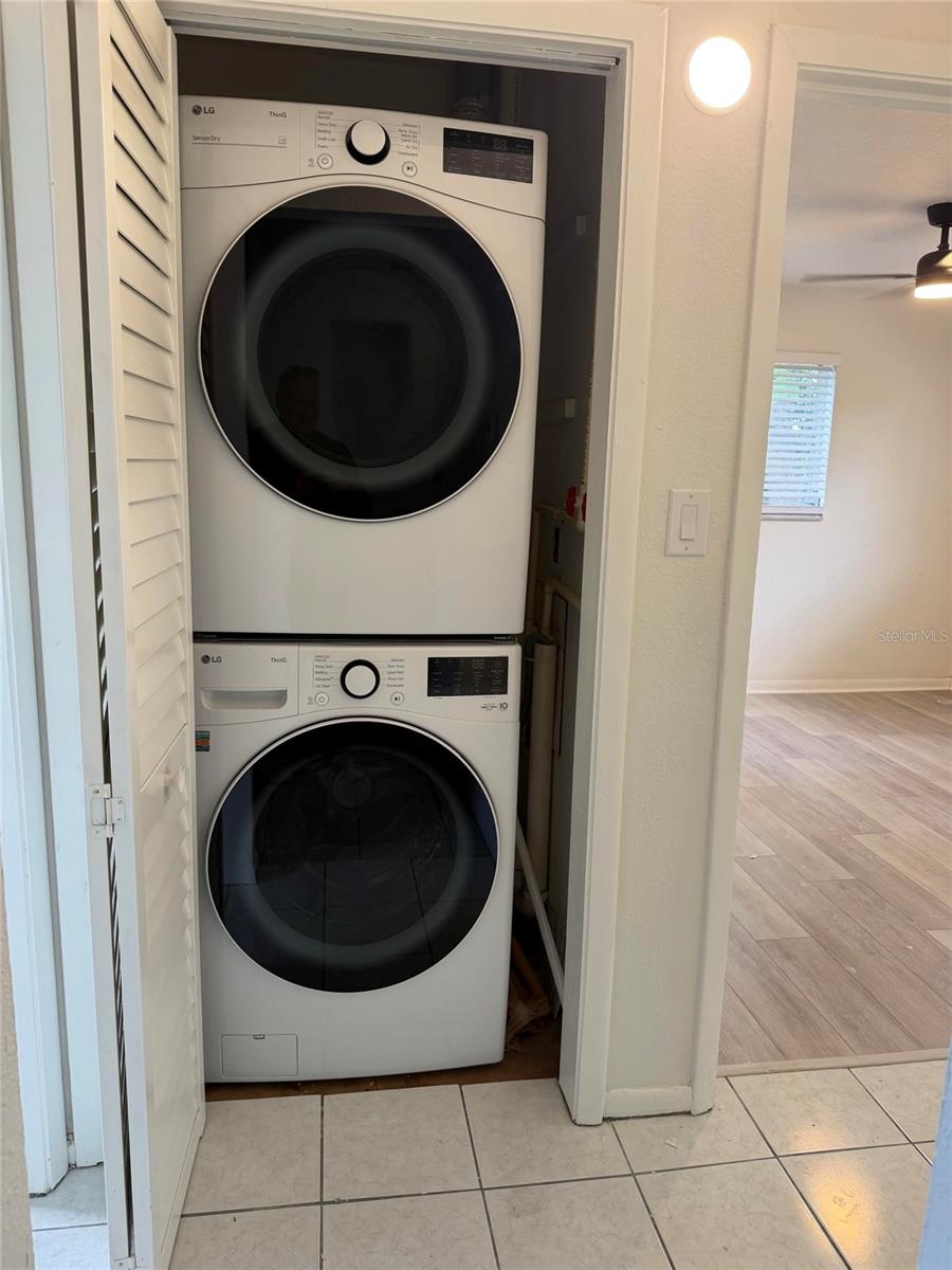 RILLINGS SUB G F - Residential Lease