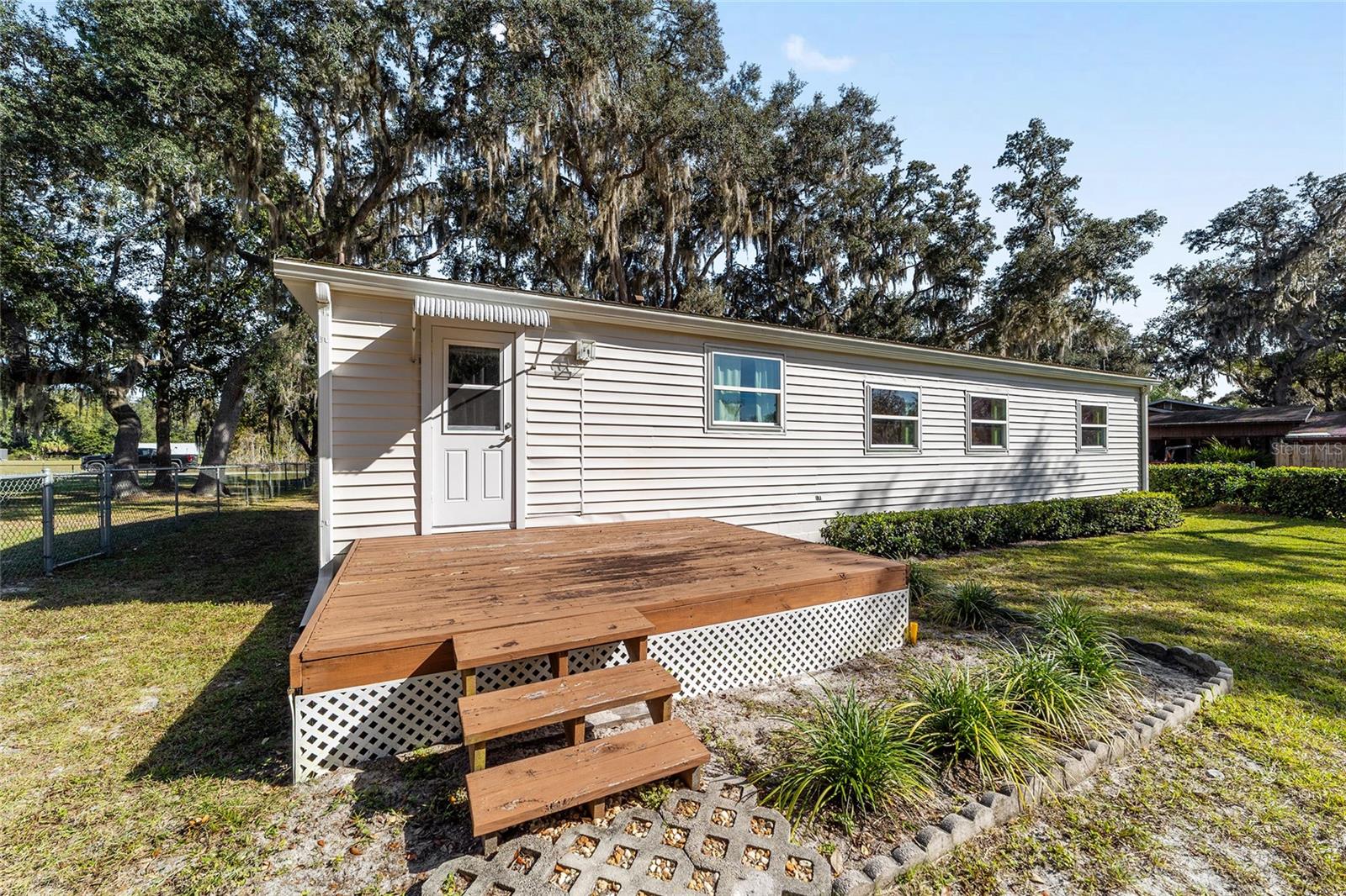 POINT LONESOME UNIT 2 (SEC 27) - Residential