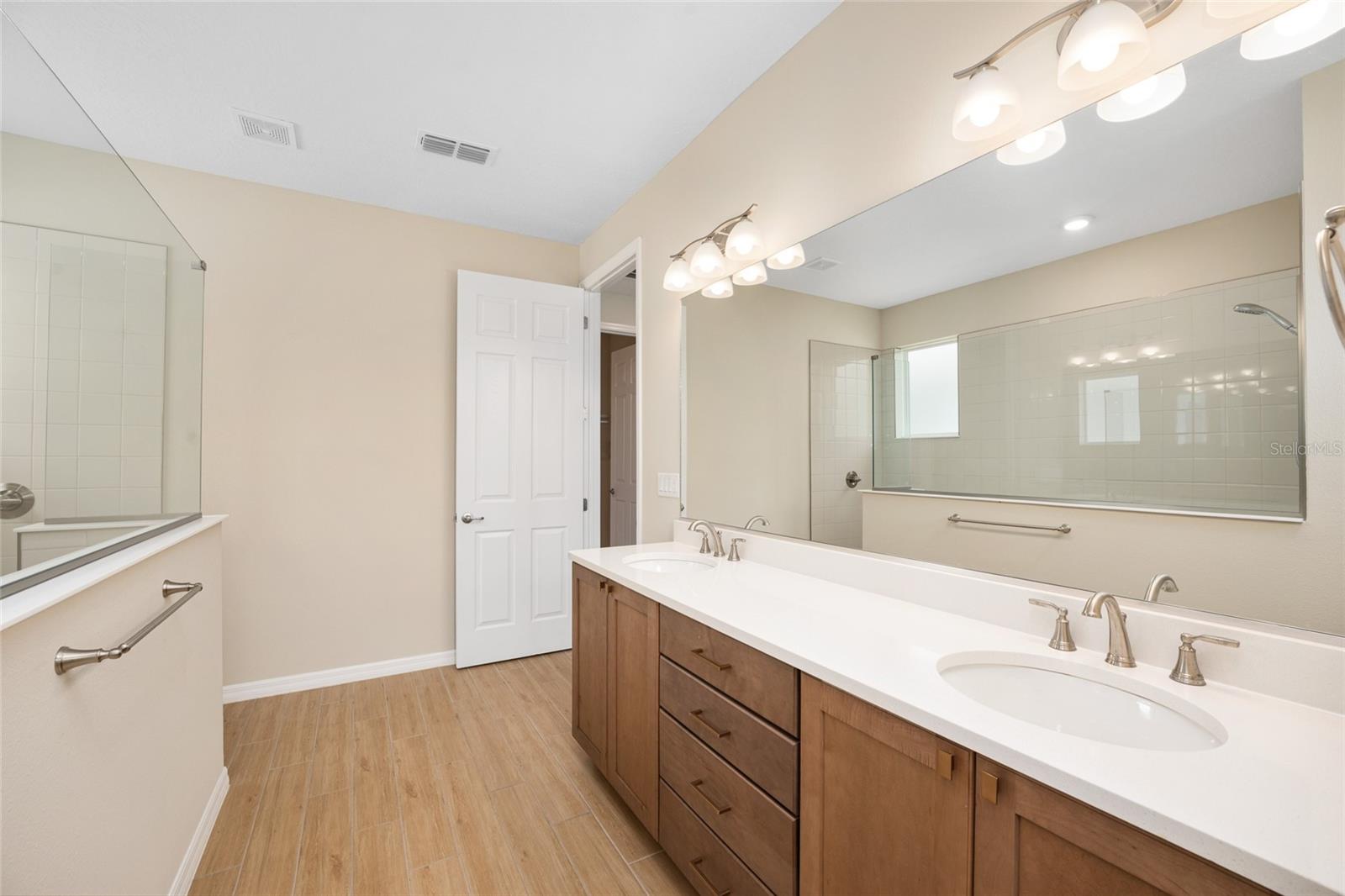ON TOP OF THE WORLD  LONGLEAF RDG - Residential