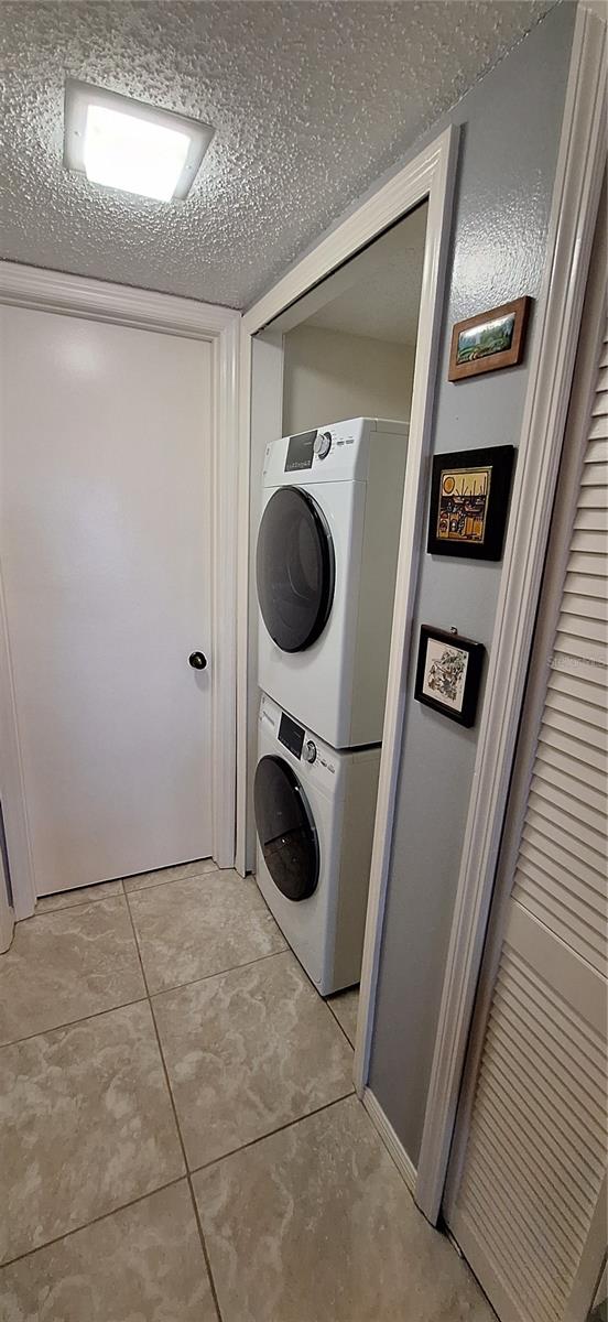 SAVANNAH CONDO - Residential