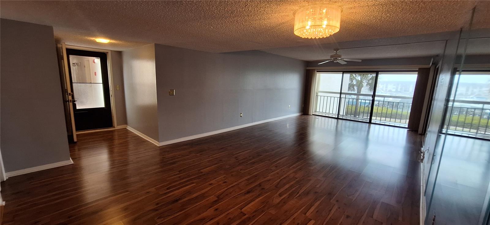 SAVANNAH CONDO - Residential