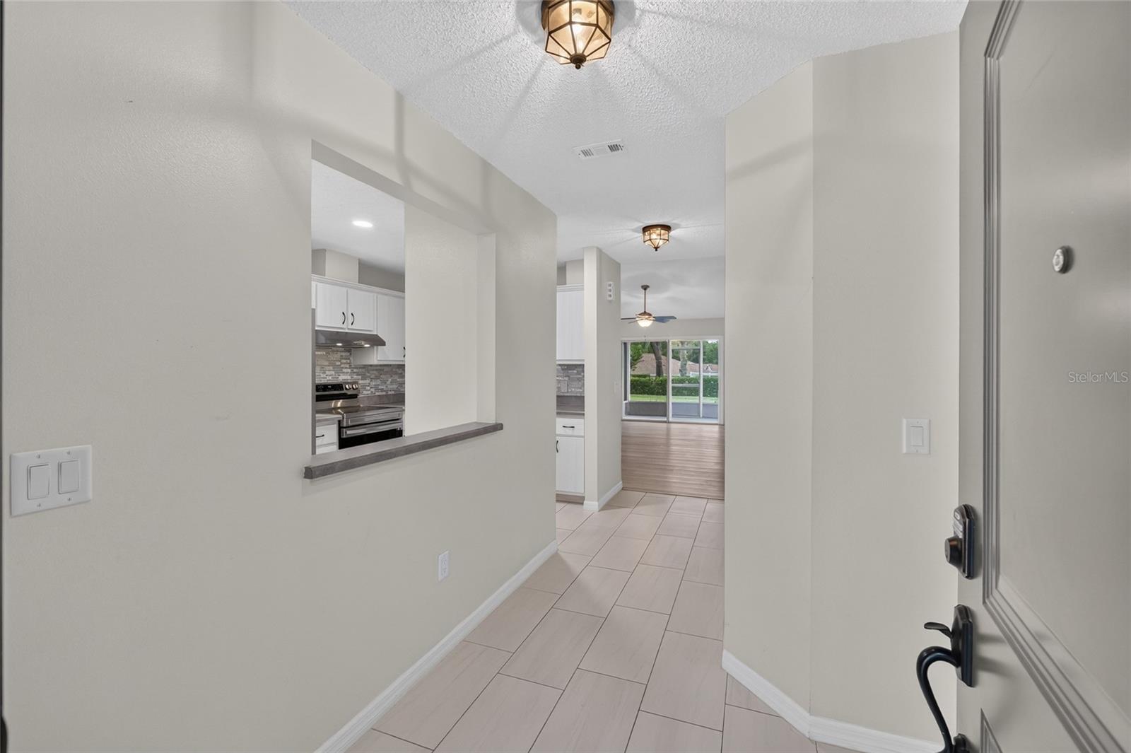 MAGNOLIA GARDEN VILLAS OR 1412/521 - Residential