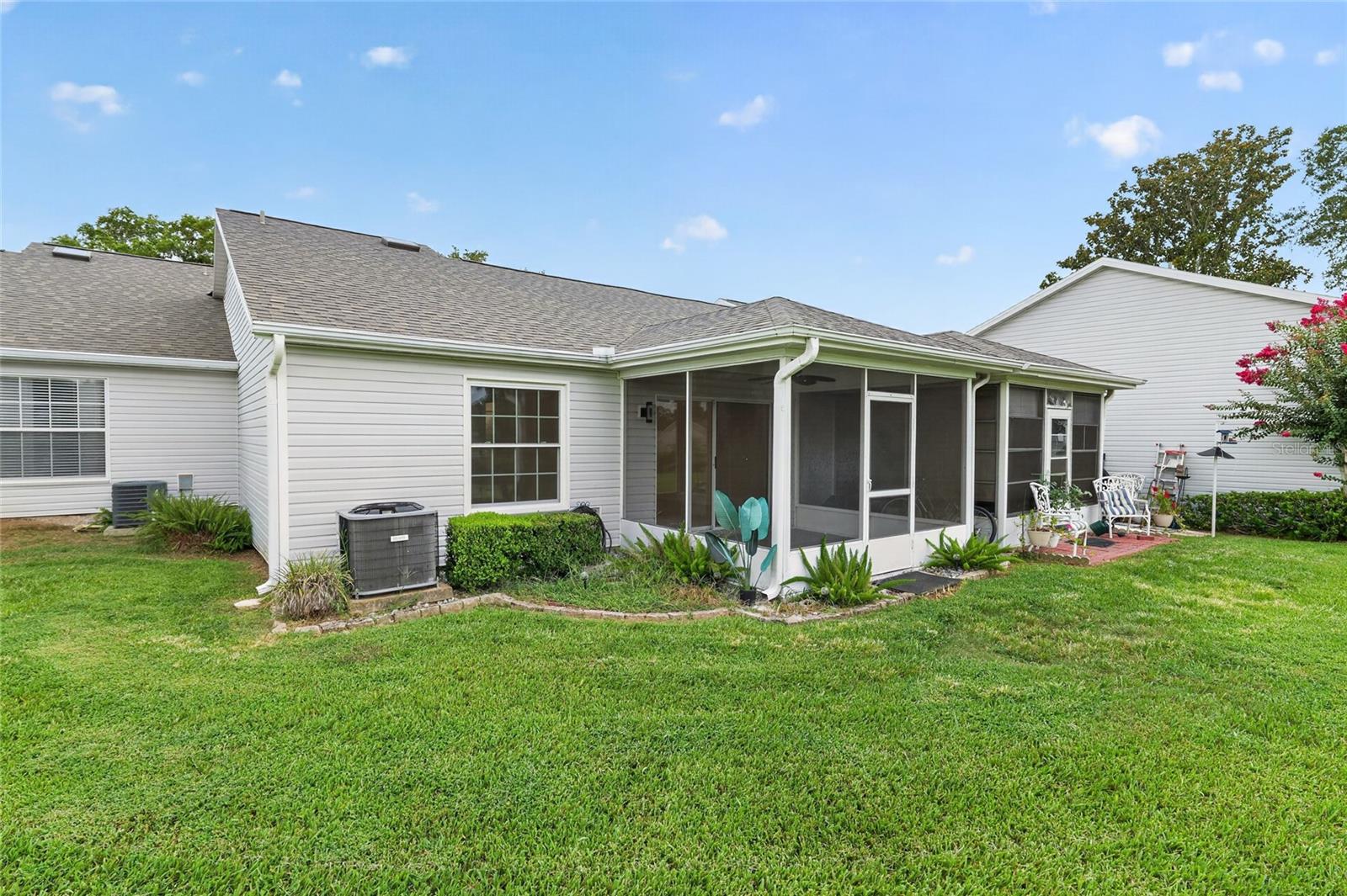 MAGNOLIA GARDEN VILLAS OR 1412/521 - Residential