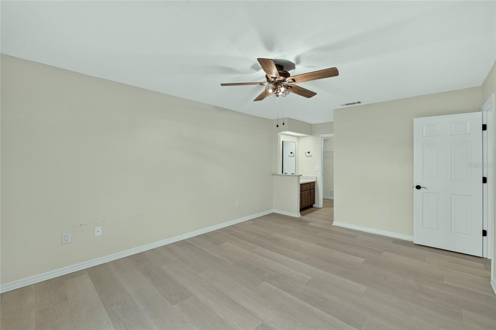 MAGNOLIA GARDEN VILLAS OR 1412/521 - Residential
