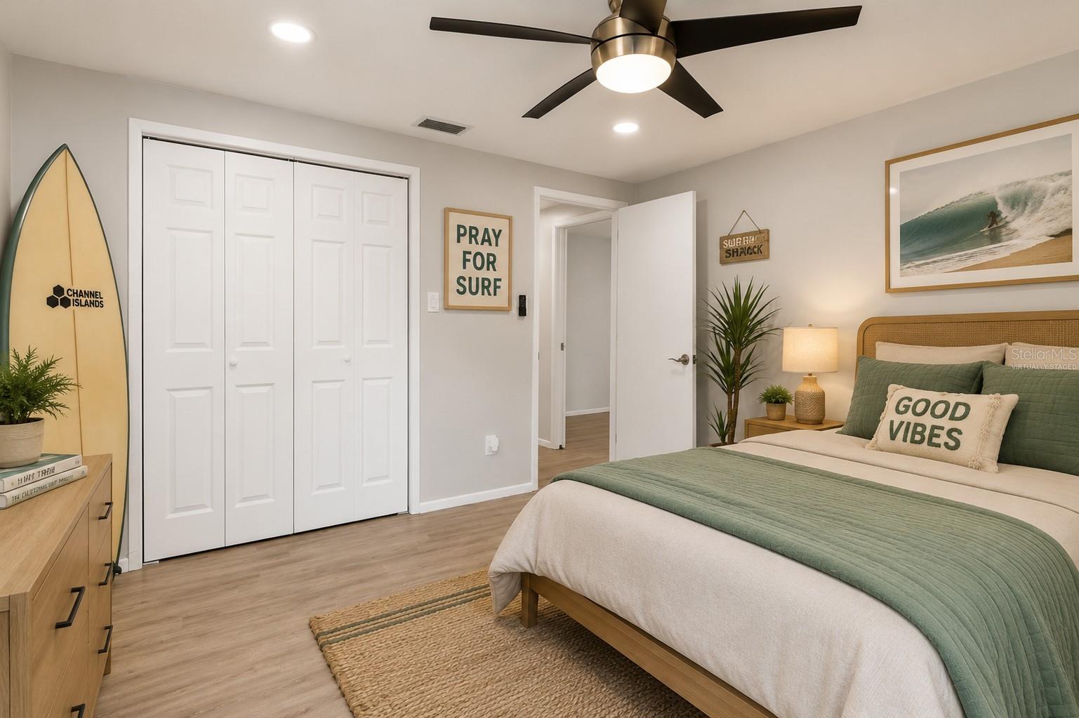 0981 - SOUTH VENICE UNIT 04 - Residential