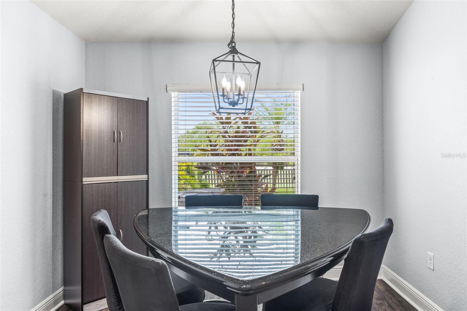 AYERSWORTH GLEN - Residential