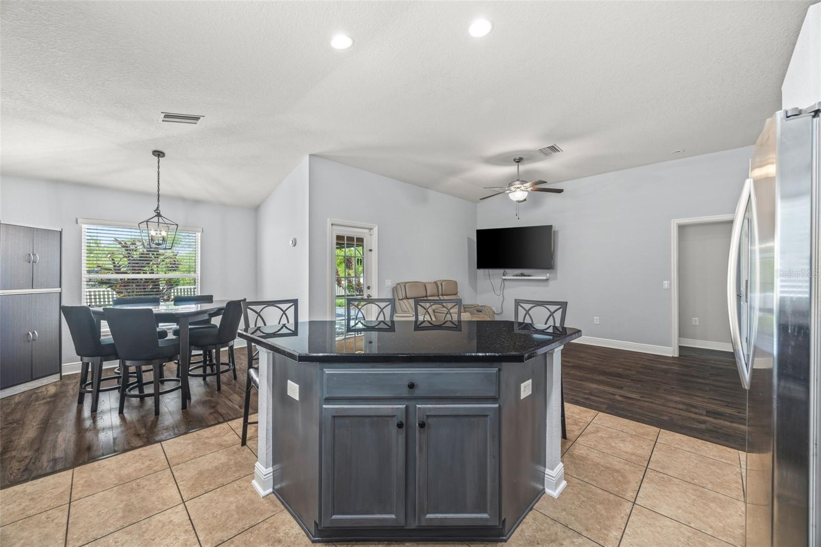 AYERSWORTH GLEN - Residential