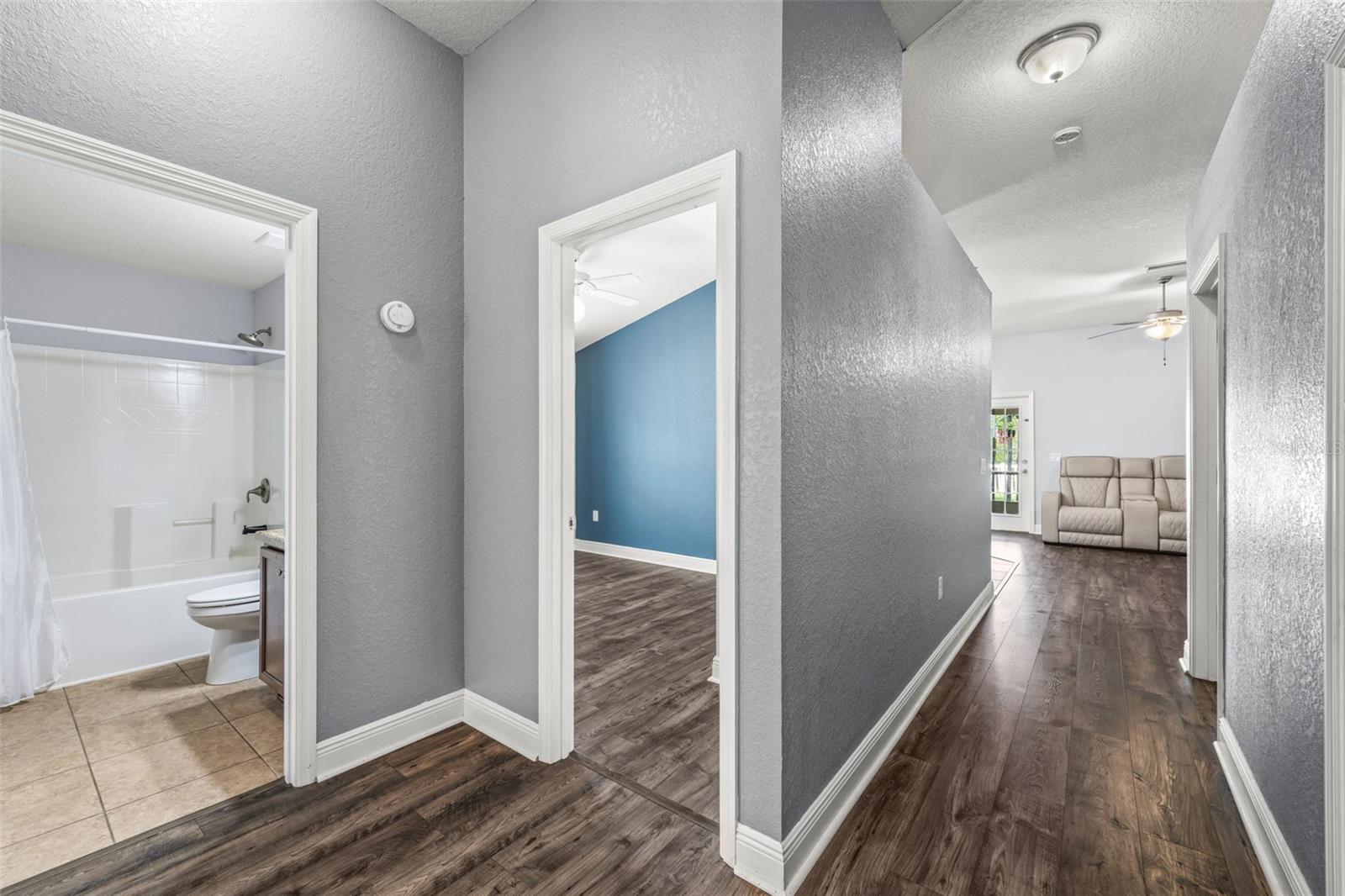 AYERSWORTH GLEN - Residential