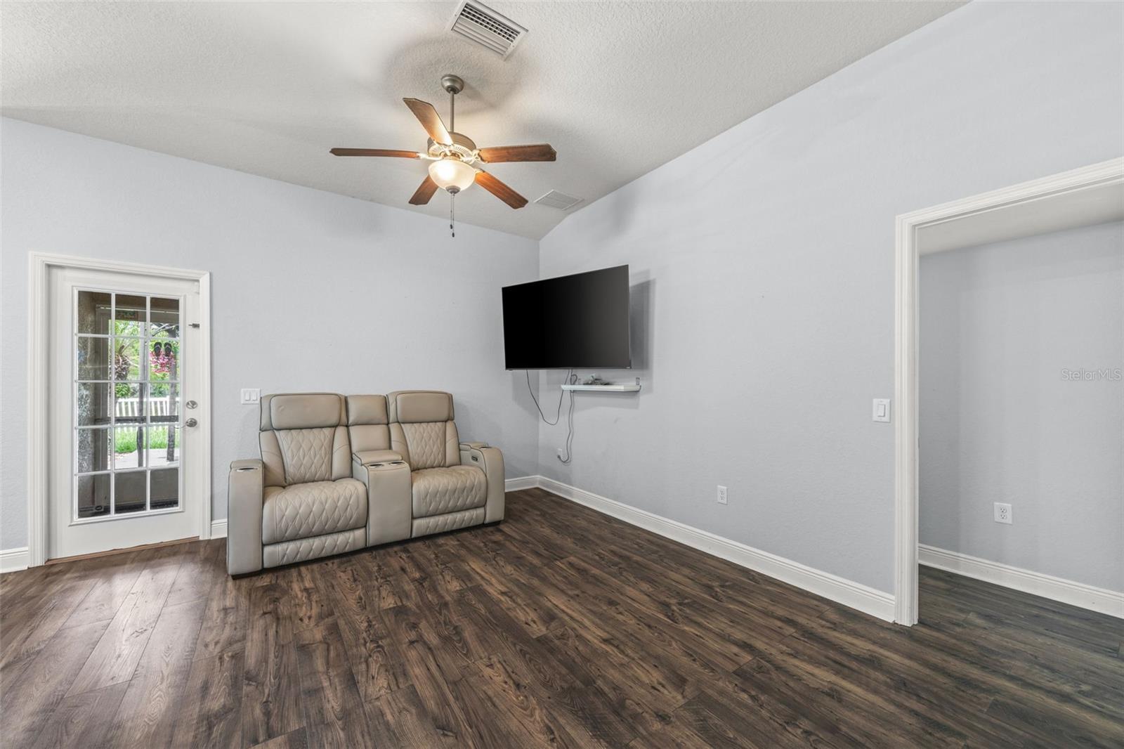 AYERSWORTH GLEN - Residential