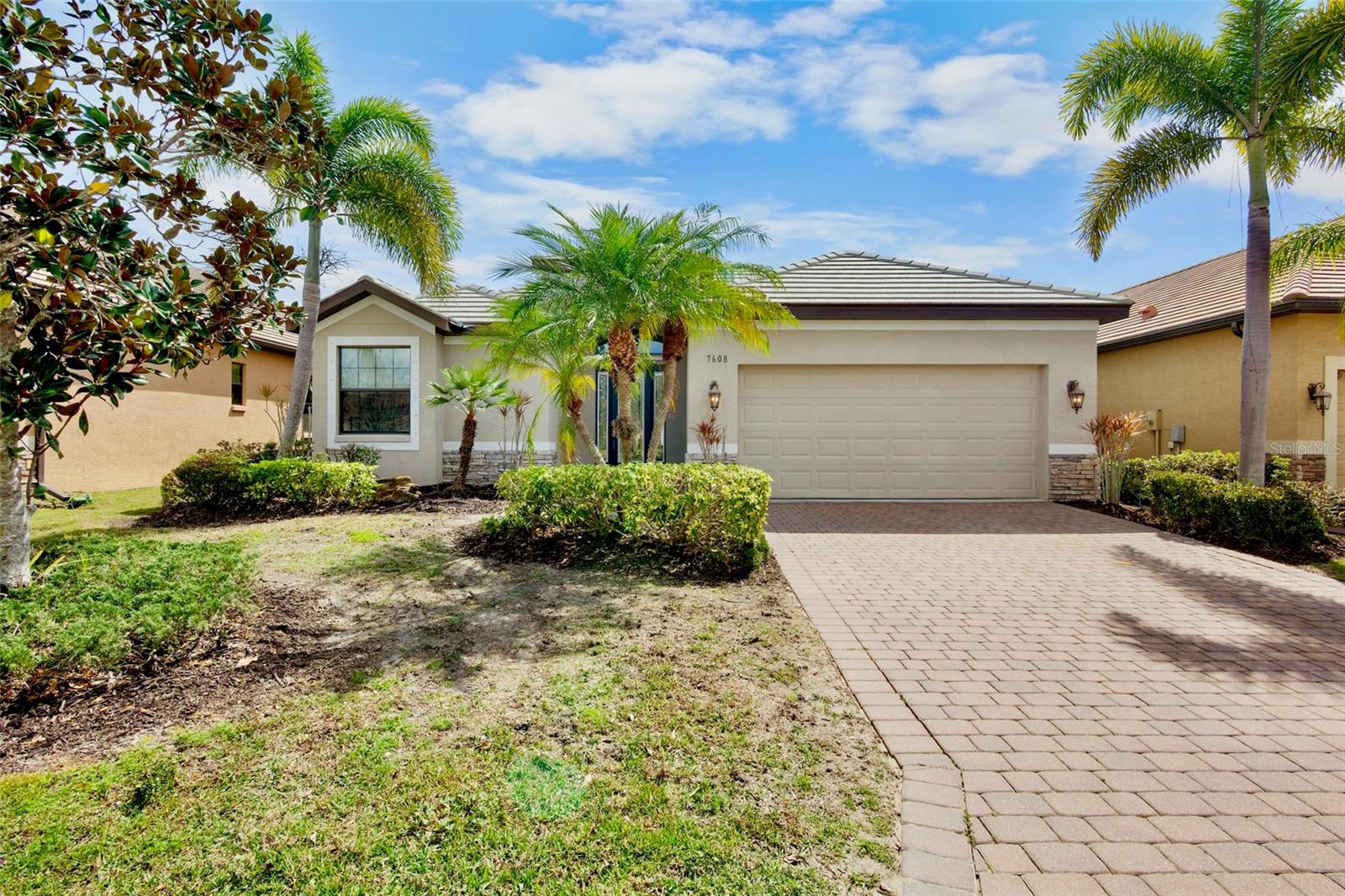 RIVA TRACE - Residential