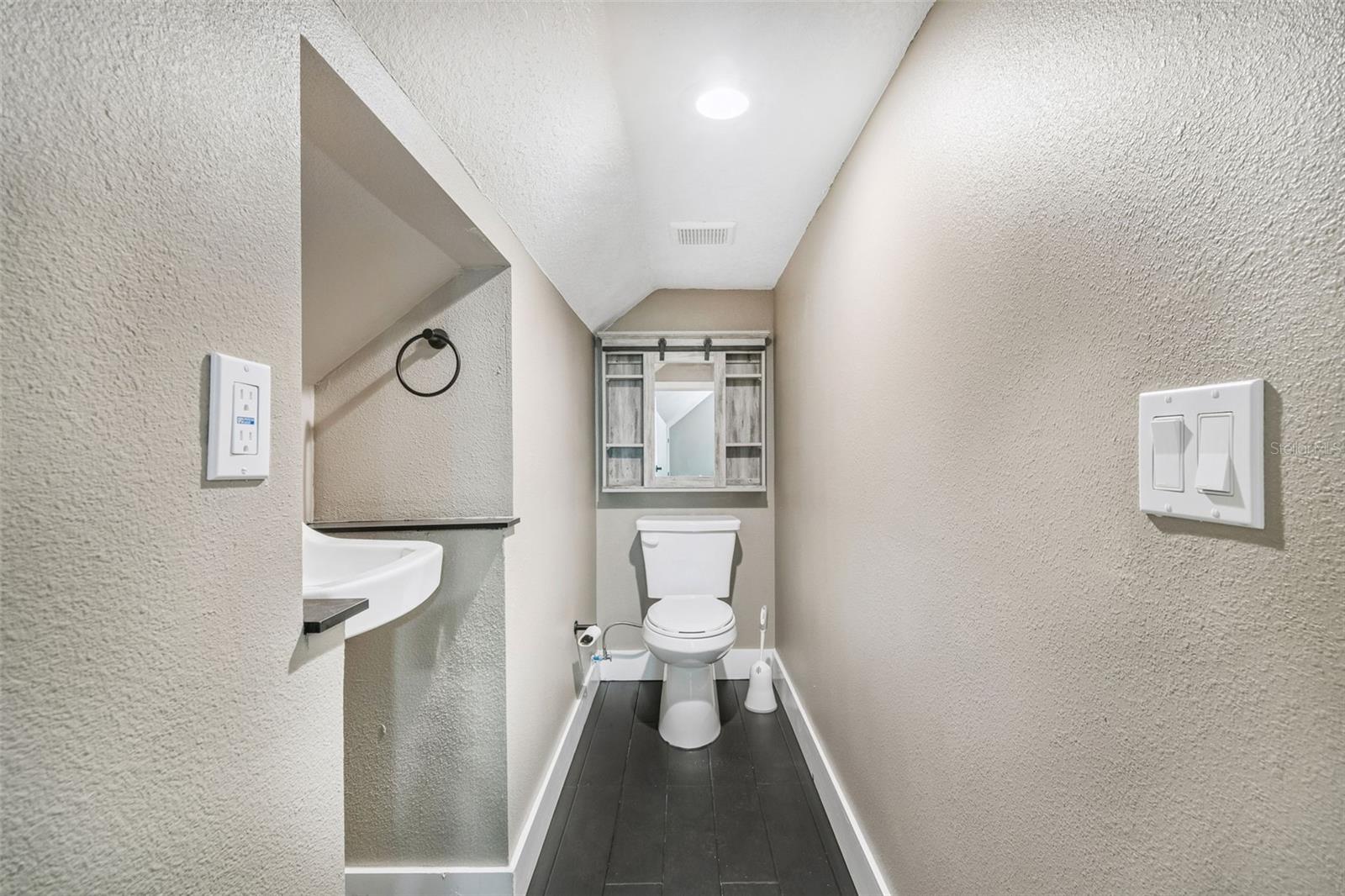 PINELLAS GROVES - Residential
