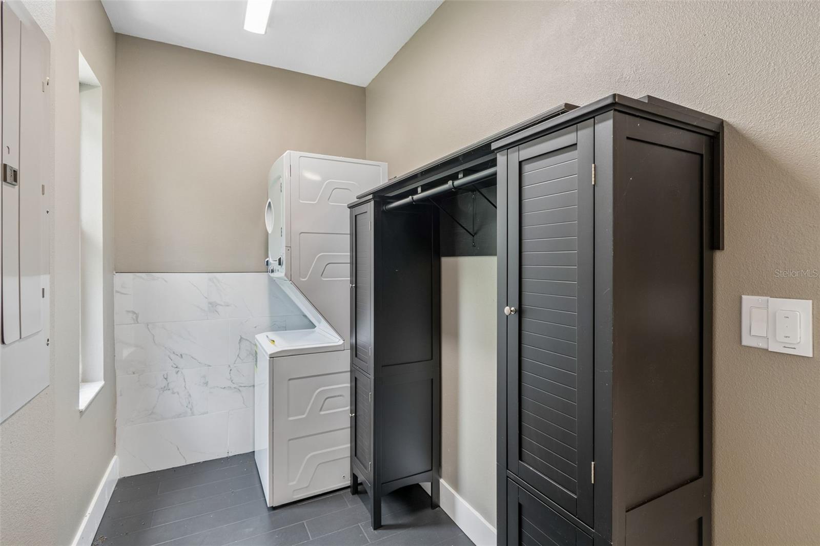 PINELLAS GROVES - Residential