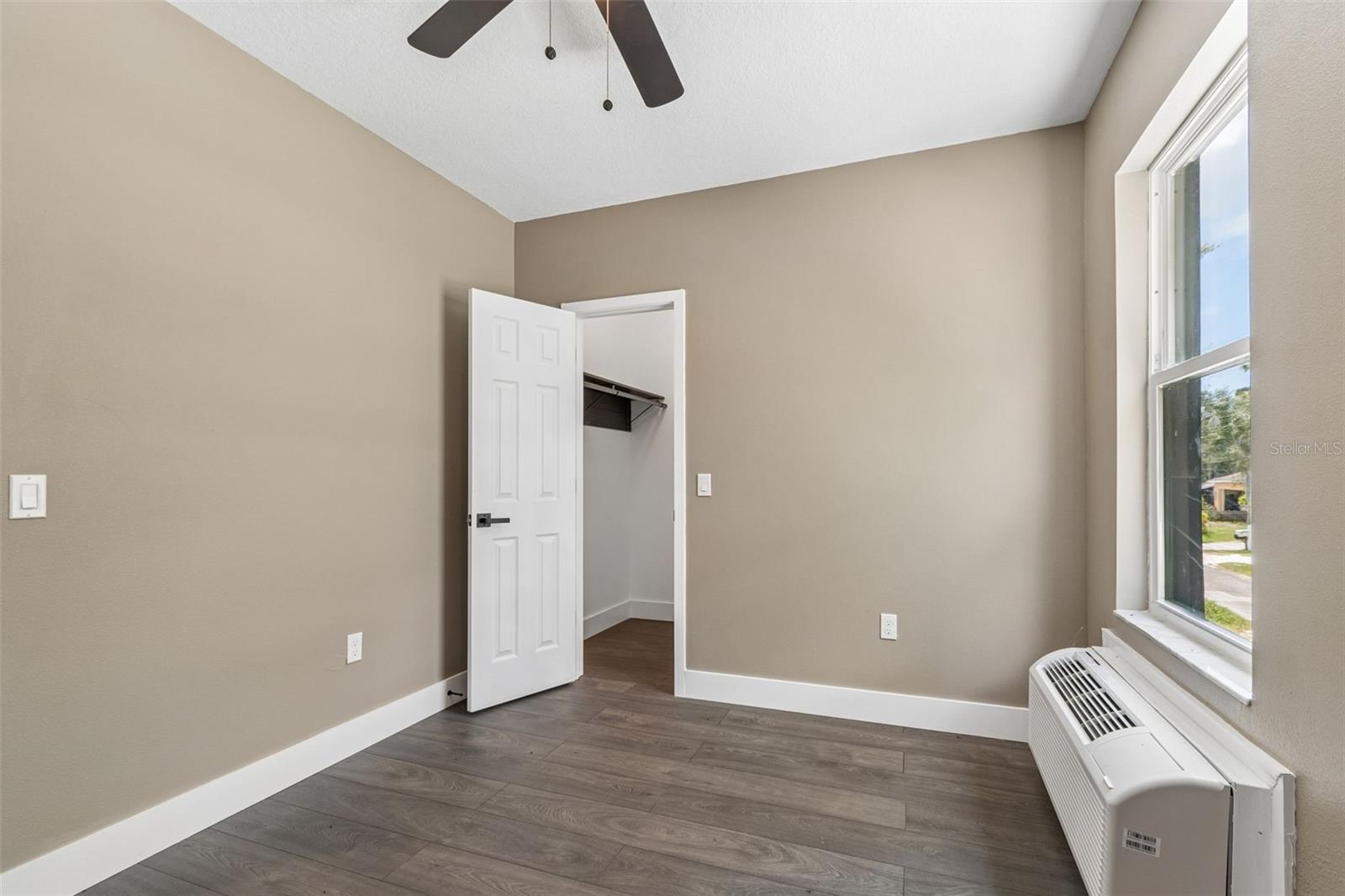 PINELLAS GROVES - Residential