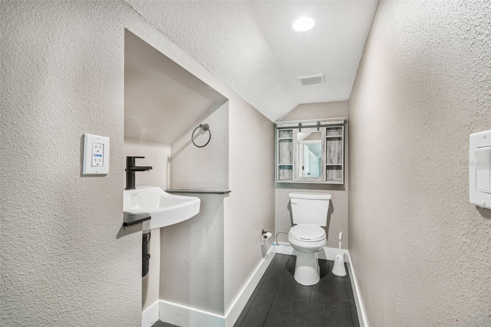 PINELLAS GROVES - Residential