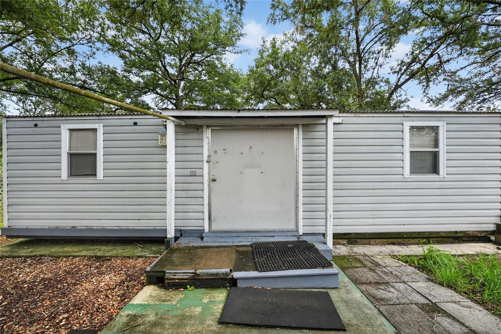 LAKE TROPICANA RANCHETTES - Residential