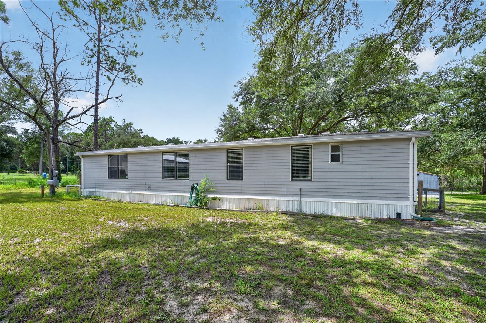 LAKE TROPICANA RANCHETTES - Residential