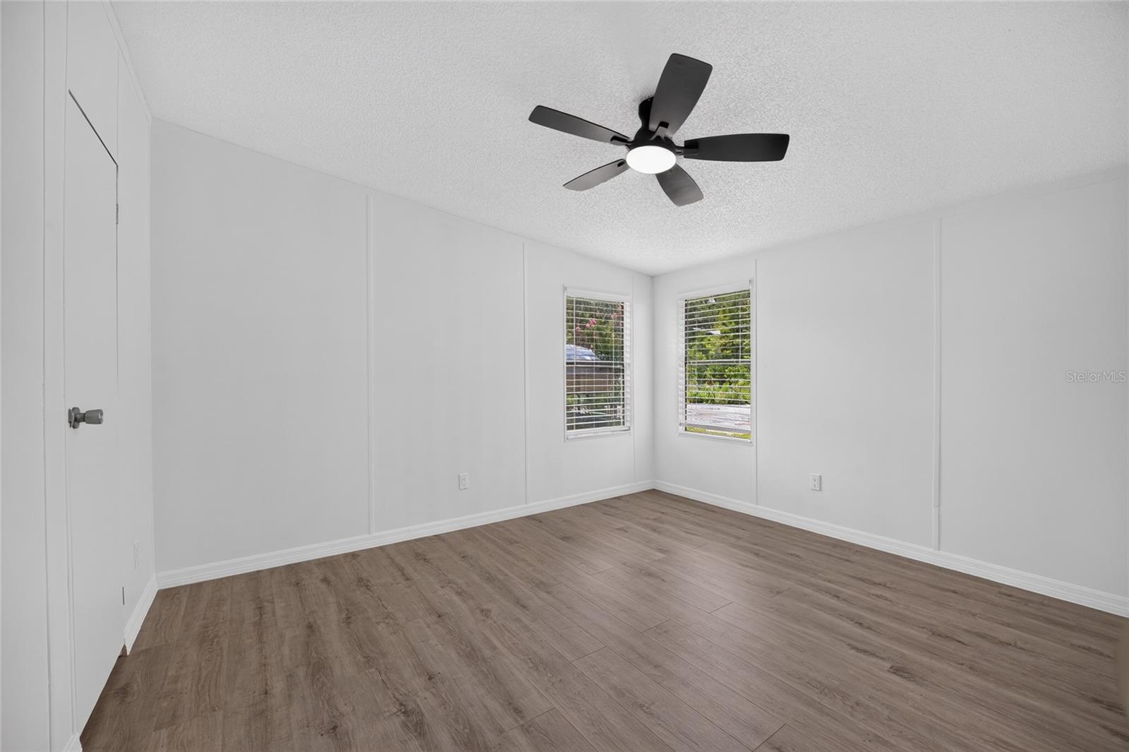 LAKE TROPICANA RANCHETTES - Residential