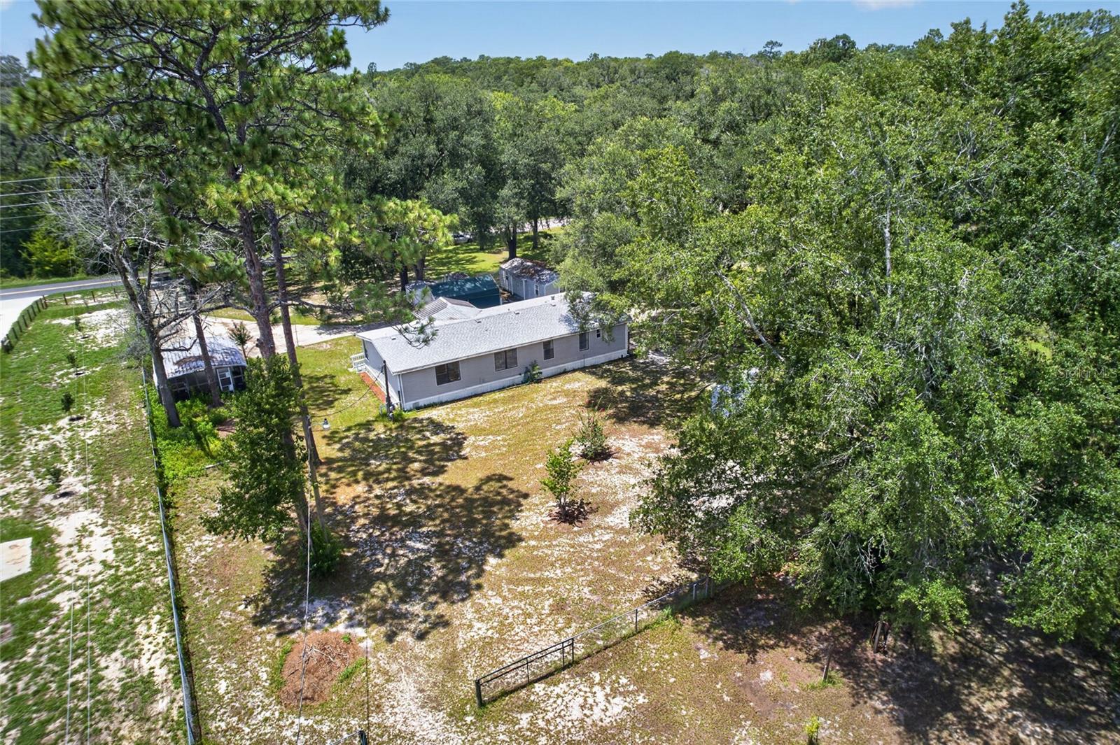 LAKE TROPICANA RANCHETTES - Residential