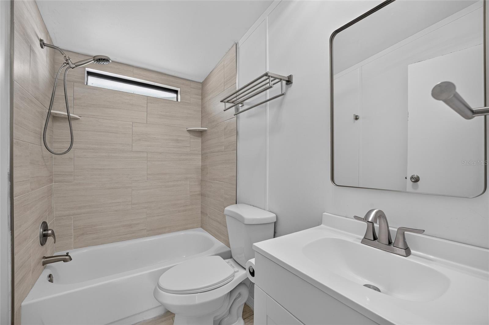 LAKE TROPICANA RANCHETTES - Residential