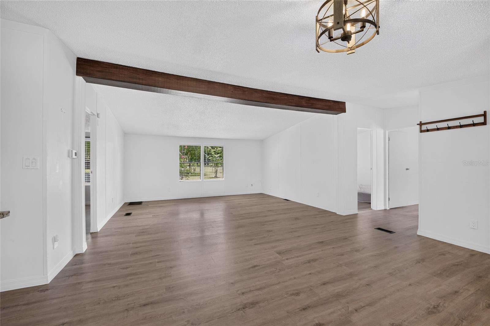 LAKE TROPICANA RANCHETTES - Residential