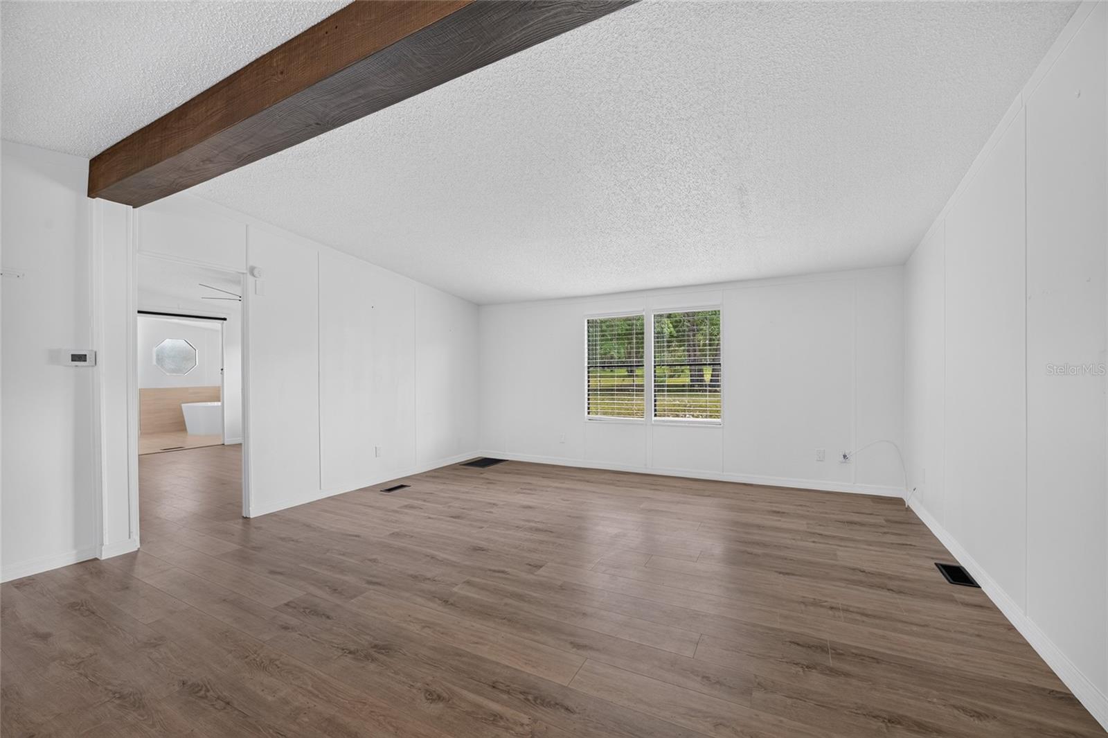 LAKE TROPICANA RANCHETTES - Residential