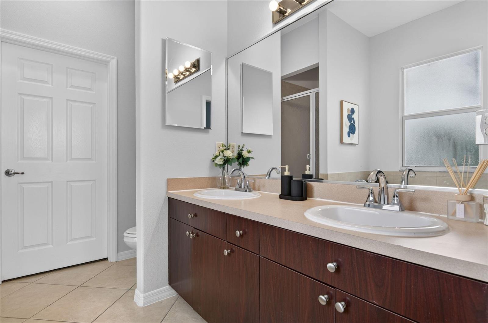 OYSTER BAYOU - Residential