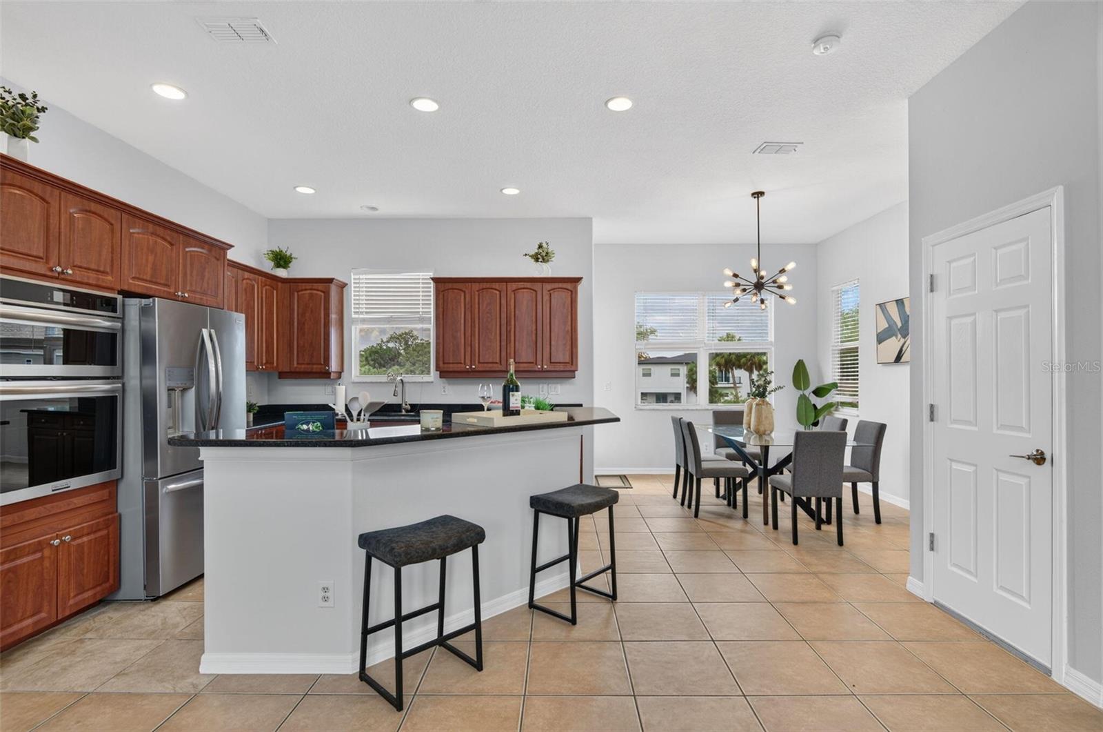 OYSTER BAYOU - Residential